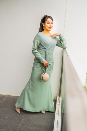 Eid24 -  Balqis Lace Kurung