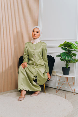 Eid24 - Aulia Satin Kurung (Adult)