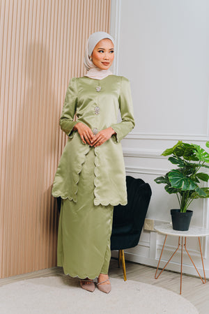 Eid24 - Aulia Satin Kurung (Adult)