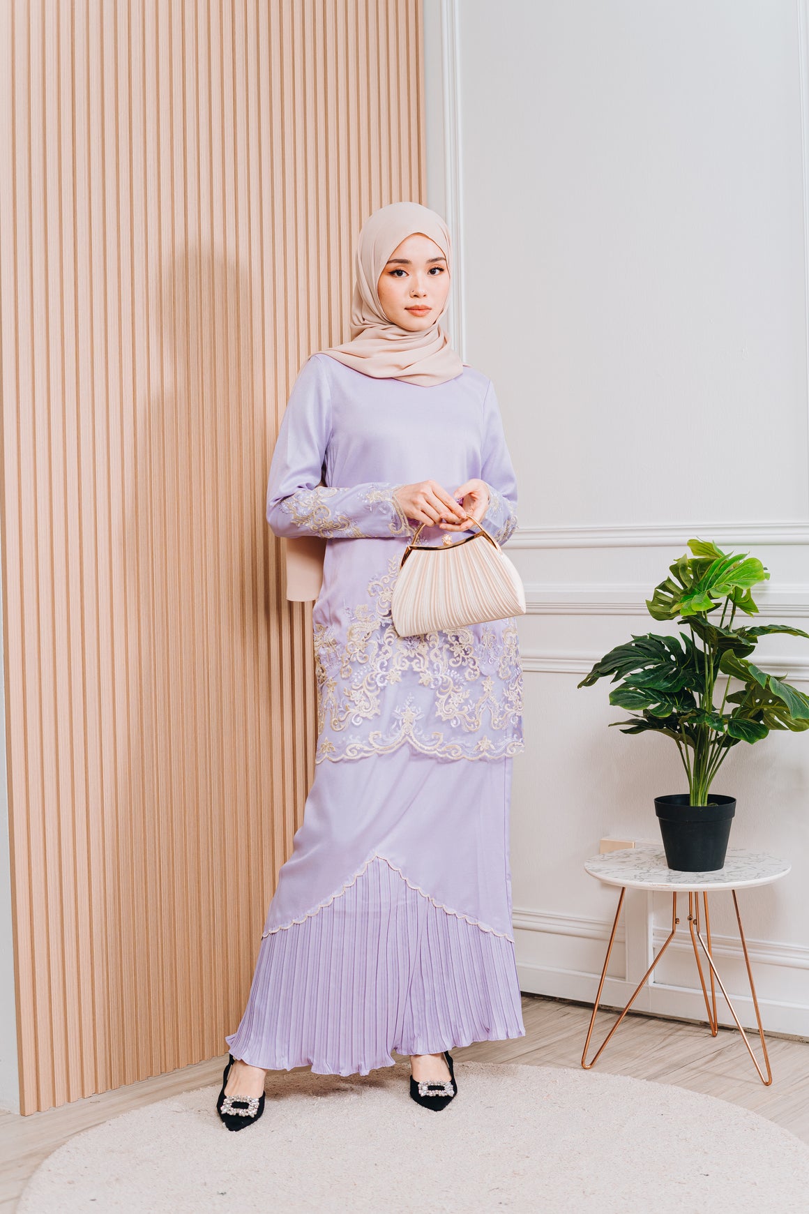 Jasmine Lace Pleated Kurung