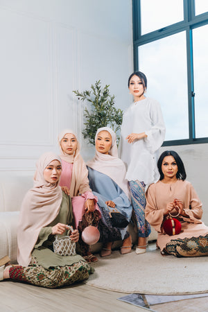 Eid24 - Dayang Sulam Batik Set