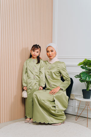 Eid24 - Aulia Satin Kurung (Adult)