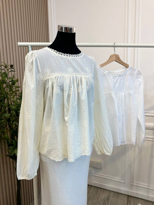 Leah Embroidery Blouse
