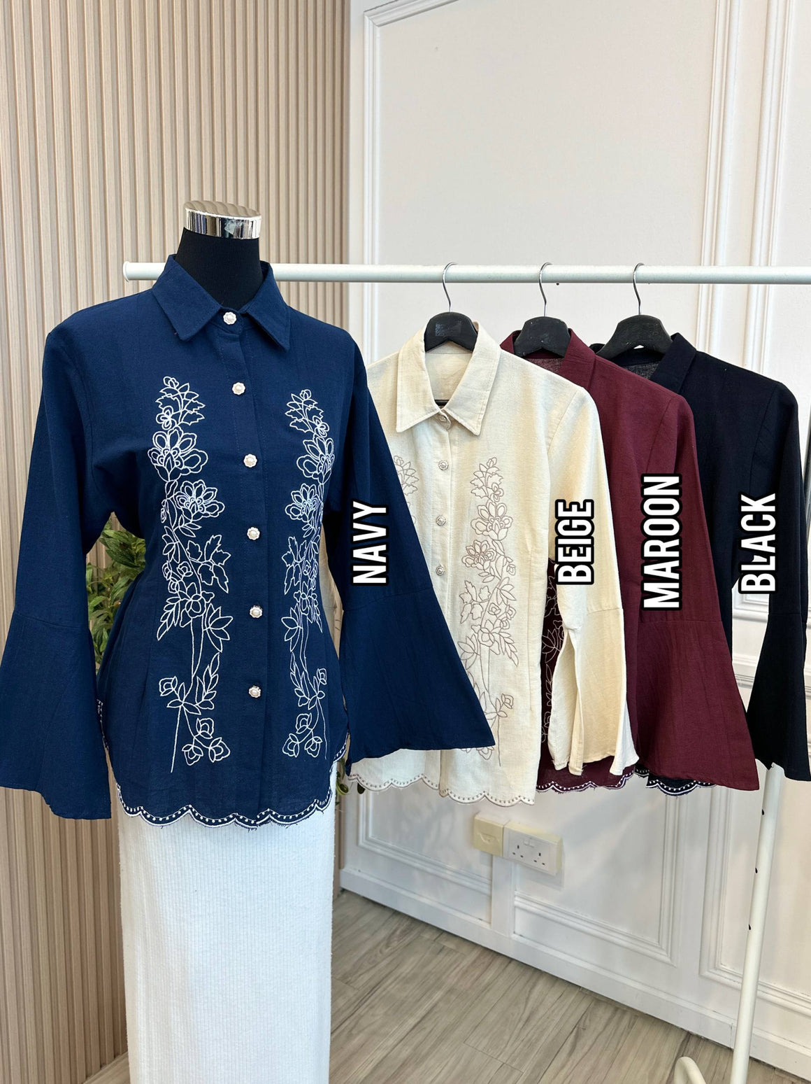 Melly Embroidery Blouse