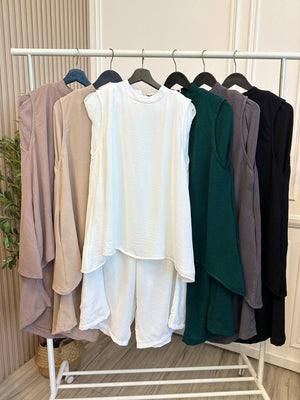Sleeveless Pants Set