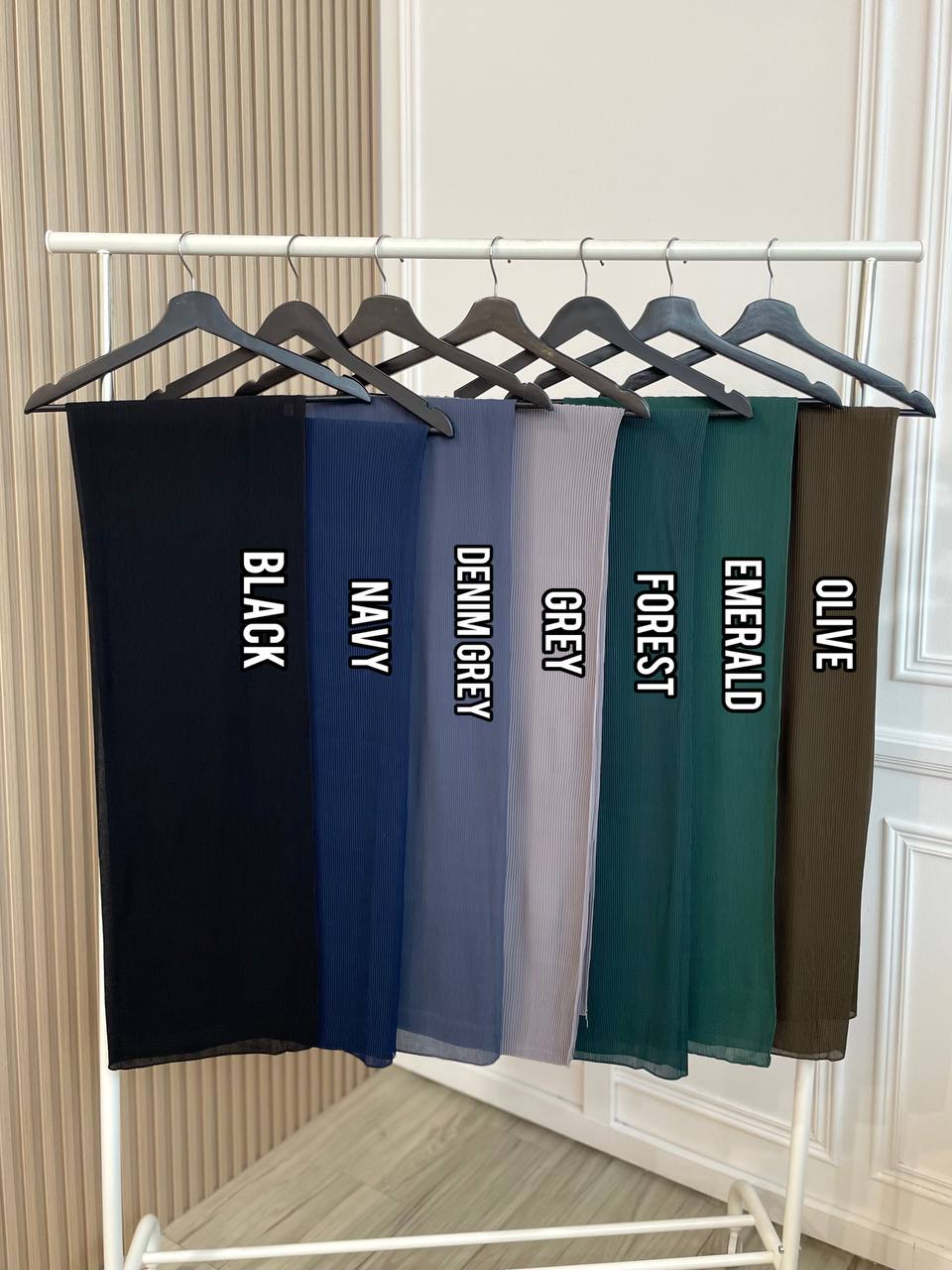 Eva Pleated Shawl