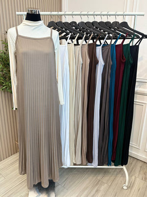 Sleeveless Pleated Dress