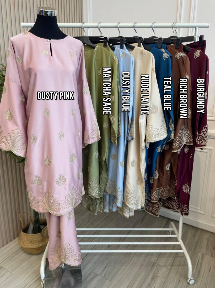 Eid26 - Puspasari Kurung