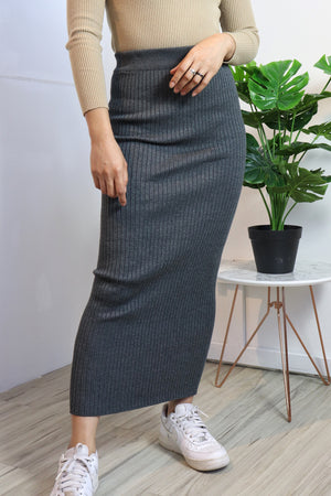 Basic Pencil Skirt